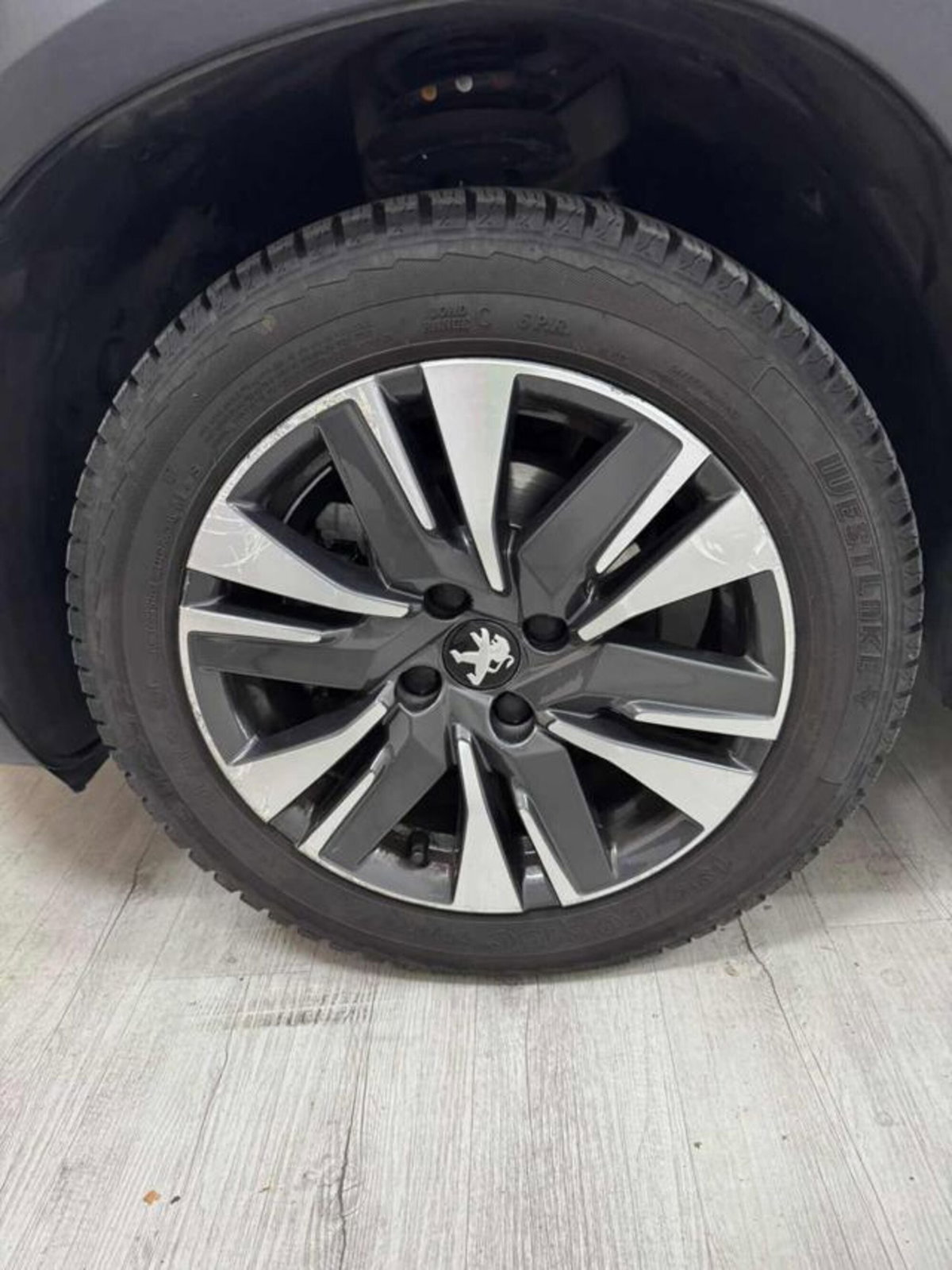 Peugeot 2008 120 S&S Allure (7)