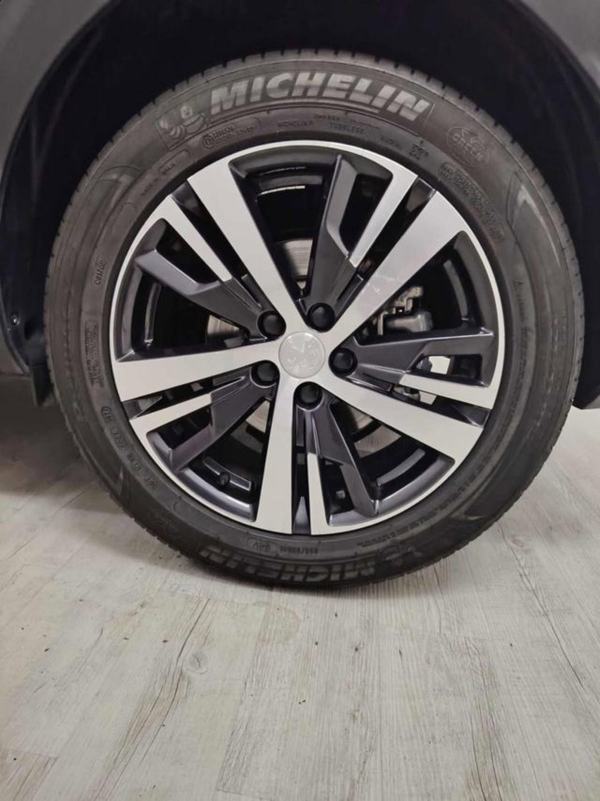 Peugeot 3008 BlueHDi 130 S&S Allure (8)