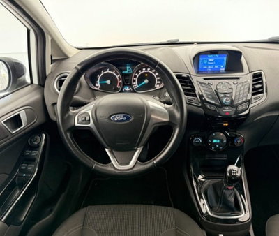 Ford Fiesta 1.0 EcoBoost 100CV 5 porte Black & White Edition (14)