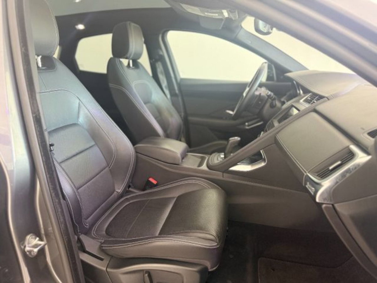Jaguar E-Pace 2.0D 150 CV AWD aut. R-Dynamic HSE (14)