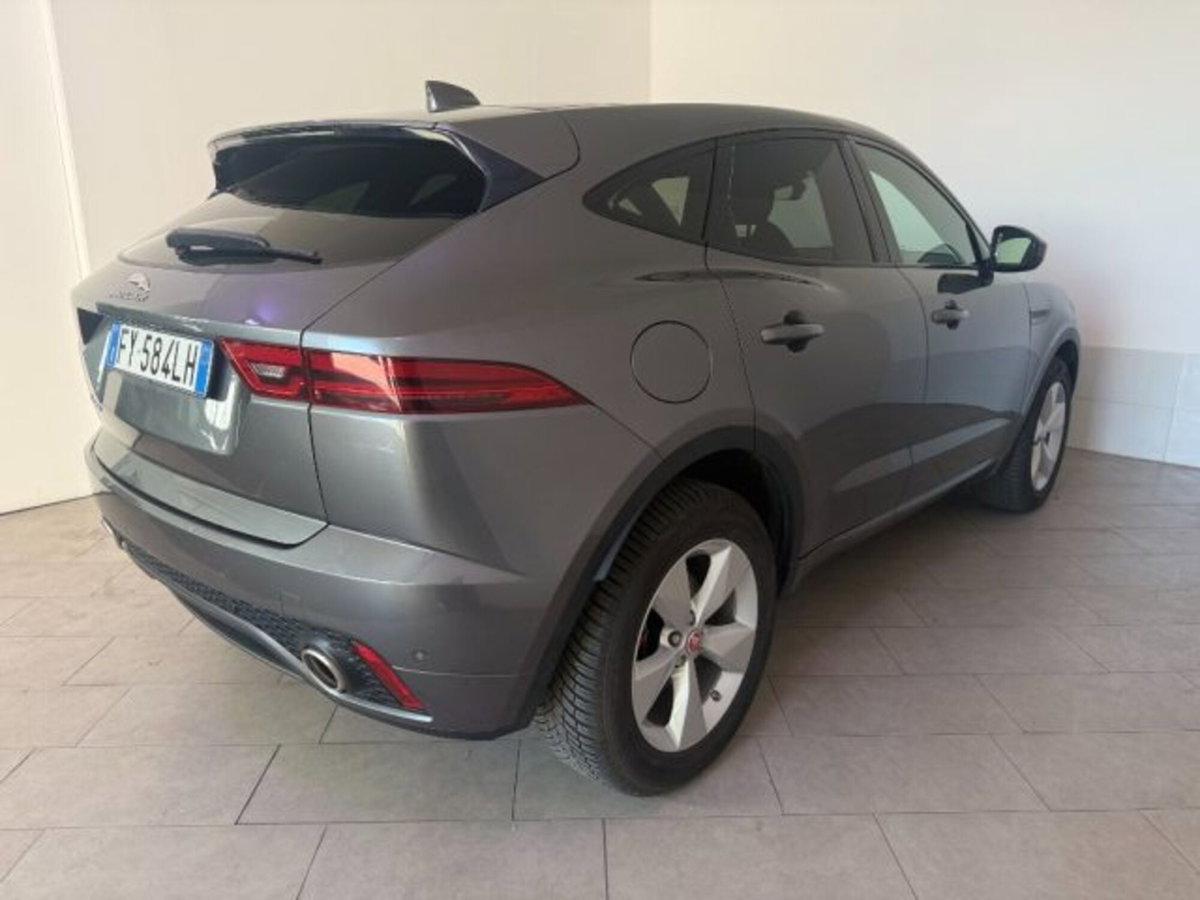 Jaguar E-Pace 2.0D 150 CV AWD aut. R-Dynamic HSE (4)