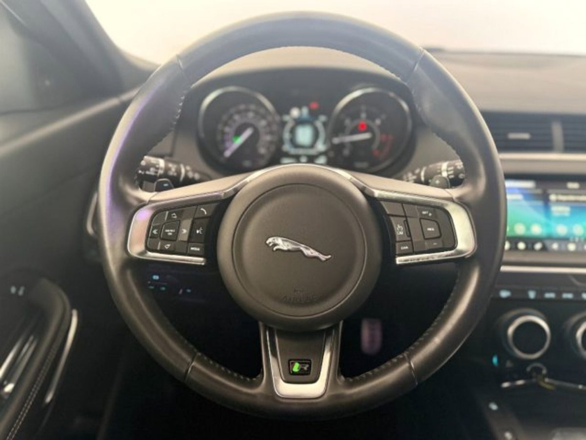Jaguar E-Pace 2.0D 150 CV AWD aut. R-Dynamic HSE (8)