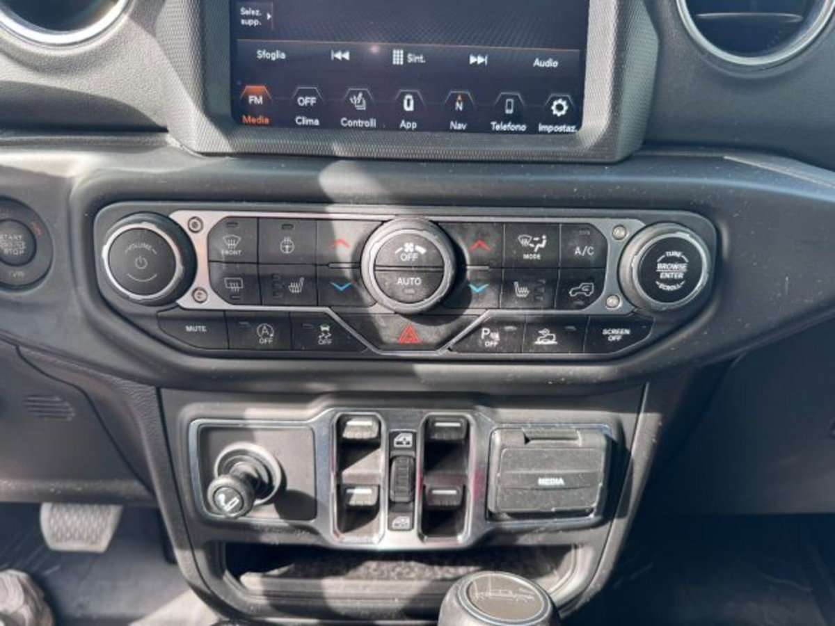 Jeep Gladiator 3.0 Diesel V6 Launch Edition (13)