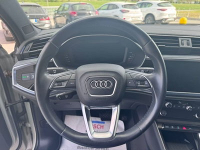 Audi Q3 Sportback 35 2.0 tdi Identity Black s-tronic (10)