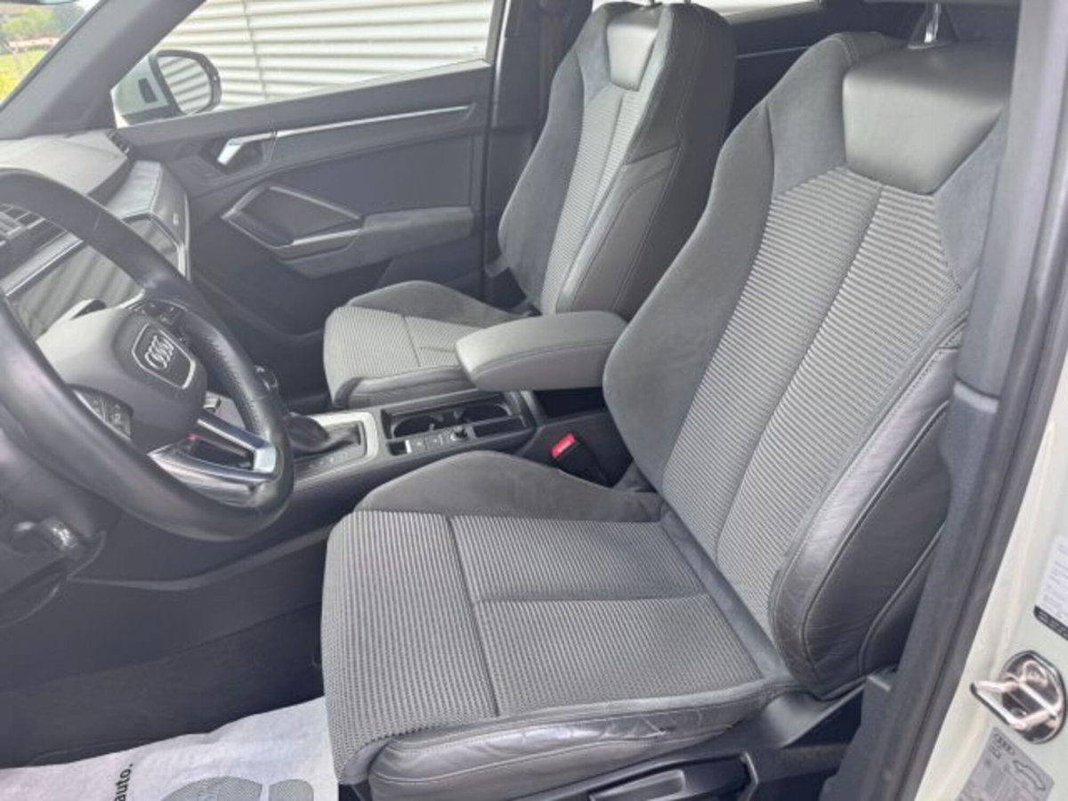Audi Q3 Sportback 35 2.0 tdi Identity Black s-tronic (19)