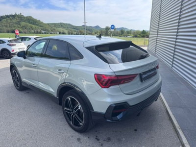 Audi Q3 Sportback 35 2.0 tdi Identity Black s-tronic (7)