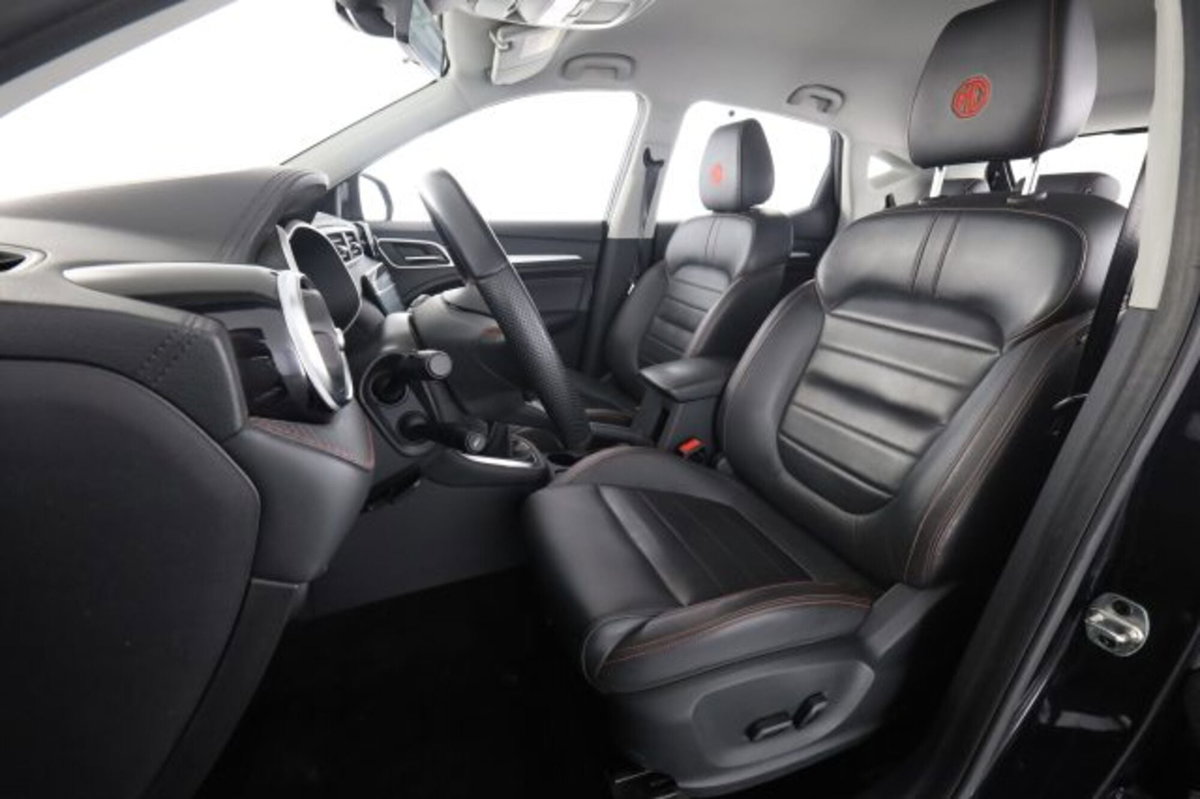 Mg ZS ZS 1.5 Luxury (2)