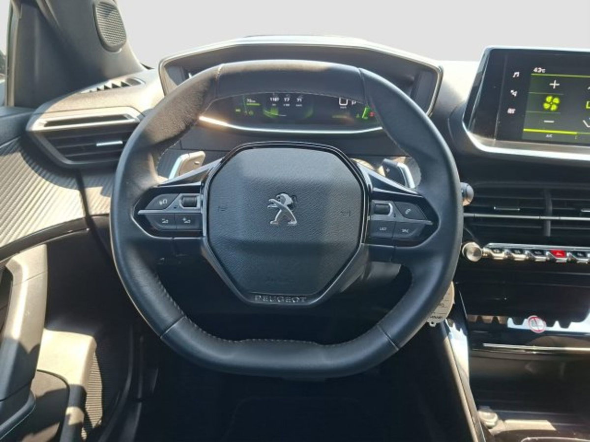 Peugeot 2008 PureTech 130 S&S EAT8 Allure Pack (12)