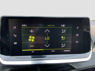 Peugeot 2008 PureTech 130 S&S EAT8 Allure Pack (16)