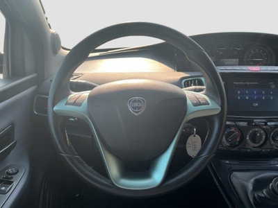 Lancia Ypsilon 1.0 FireFly 5 porte S&S Hybrid Ecochic Gold (12)