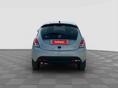 Lancia Ypsilon 1.2 69 CV 5 porte GPL Ecochic Alberta Ferretti (4)