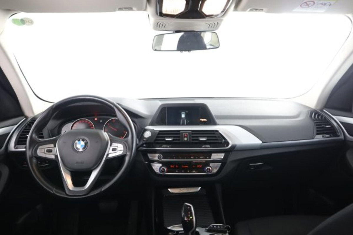 BMW X3 xDrive20d Business Advantage (4)
