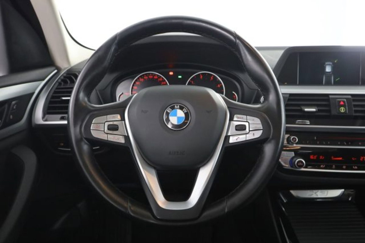BMW X3 xDrive20d Business Advantage (5)