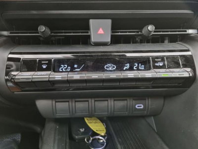 Toyota Toyota C-HR 1.8 hv Lounge fwd e-cvt (17)