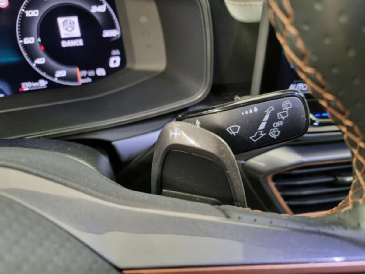 Cupra Leon Leon 1.5 hybrid 150cv dsg (10)