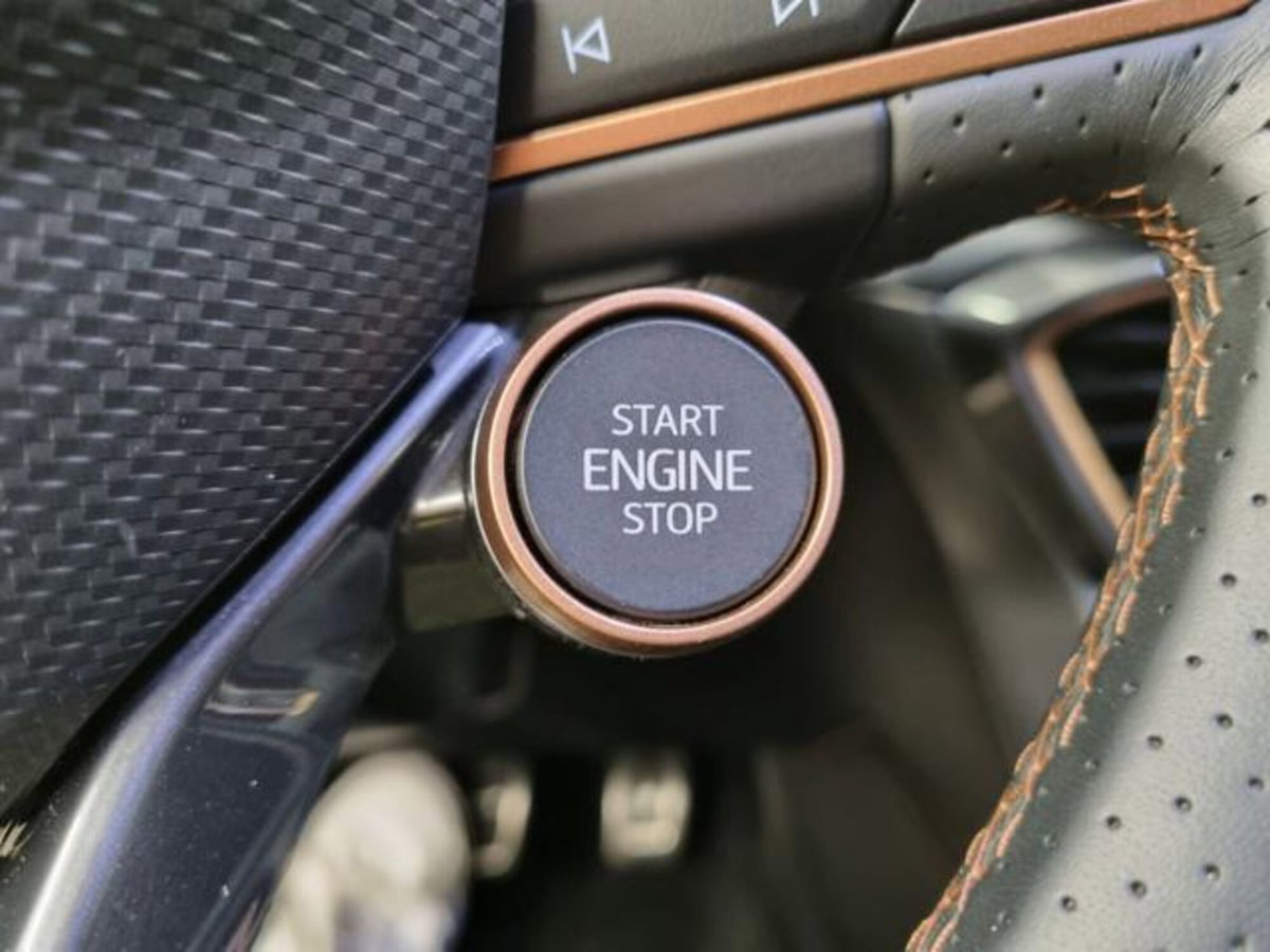 Cupra Leon Leon 1.5 hybrid 150cv dsg (11)
