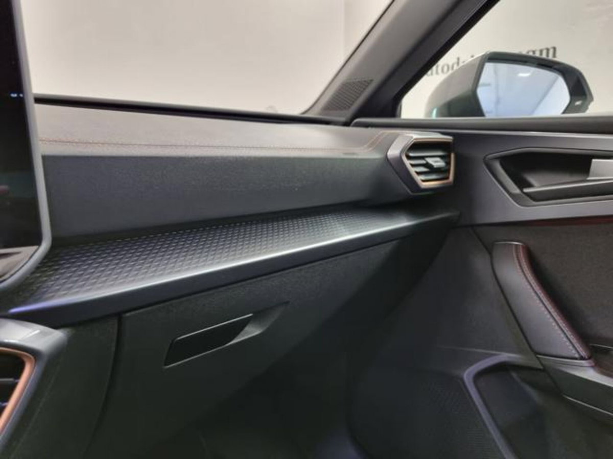 Cupra Leon Leon 1.5 hybrid 150cv dsg (19)