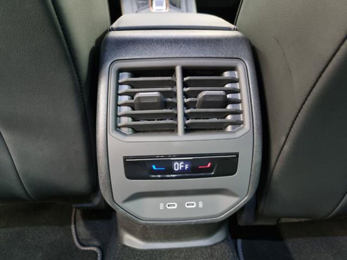 Cupra Leon Leon 1.5 hybrid 150cv dsg (7)