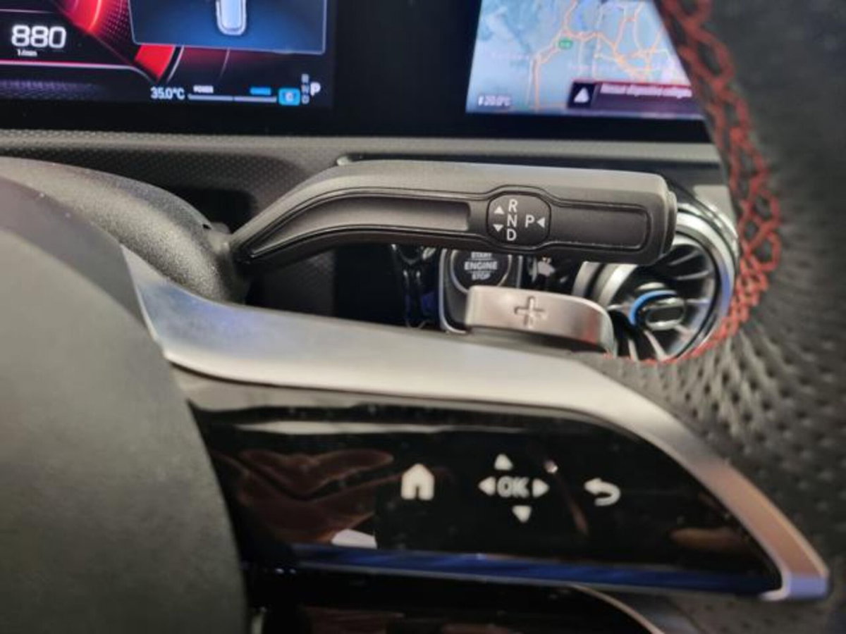 Mercedes-Benz Classe A 180 AMG Line Premium Plus auto (18)