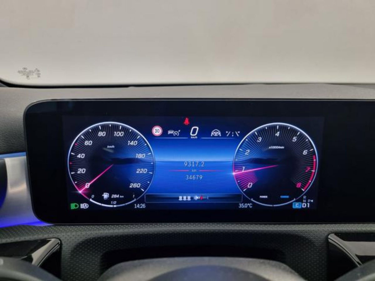 Mercedes-Benz Classe A 180 AMG Line Premium Plus auto (7)