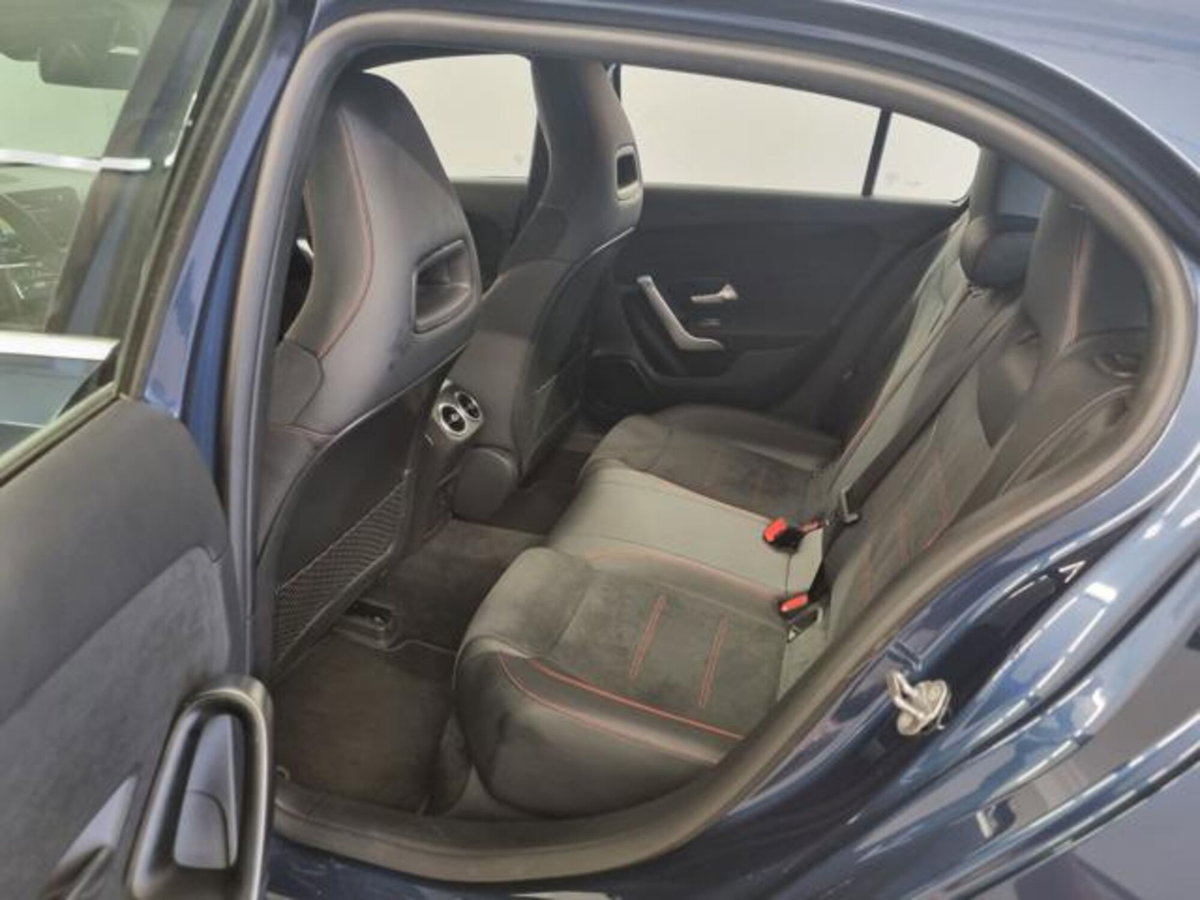 Mercedes-Benz Classe A 180 d Automatic Premium (10)