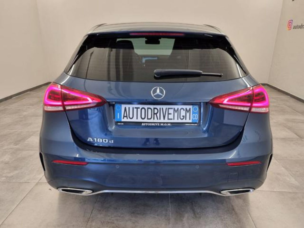 Mercedes-Benz Classe A 180 d Automatic Premium (3)