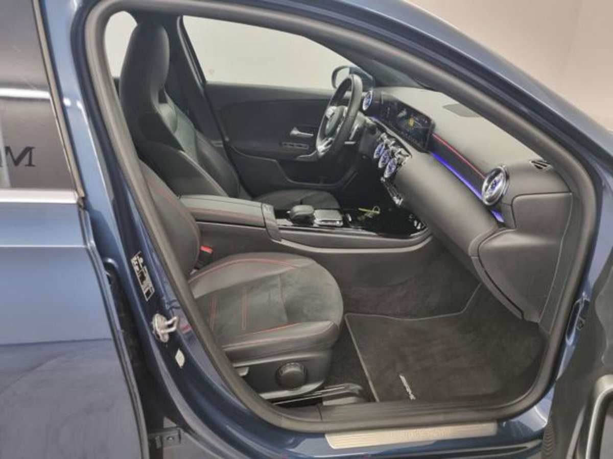 Mercedes-Benz Classe A 180 d Automatic Premium (9)