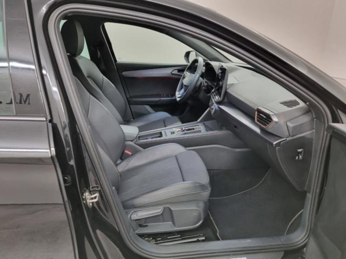 Cupra Leon Leon 1.5 hybrid 150cv dsg (11)