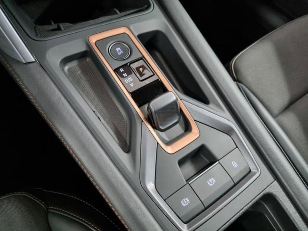 Cupra Leon Leon 1.5 hybrid 150cv dsg (16)