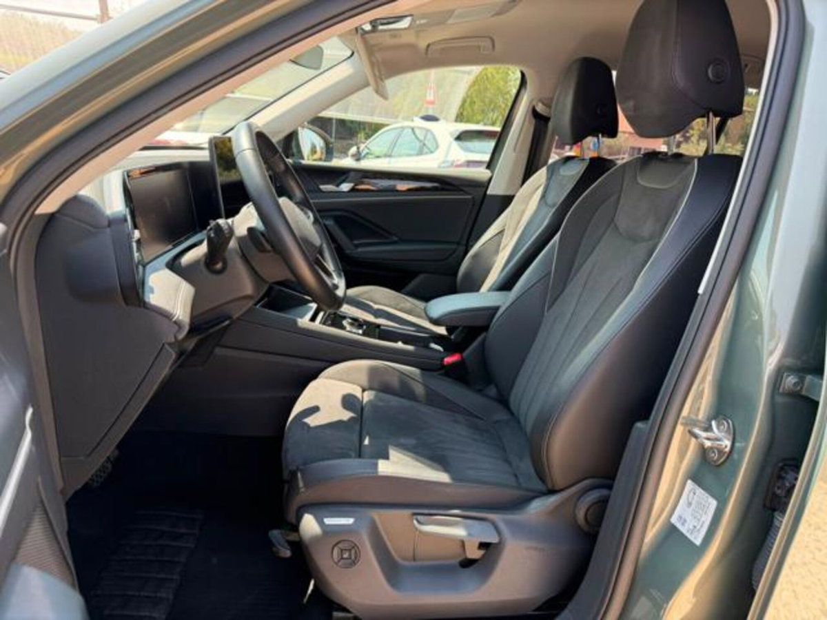 Volkswagen Tiguan 1.5 etsi Elegance 150cv dsg (5)
