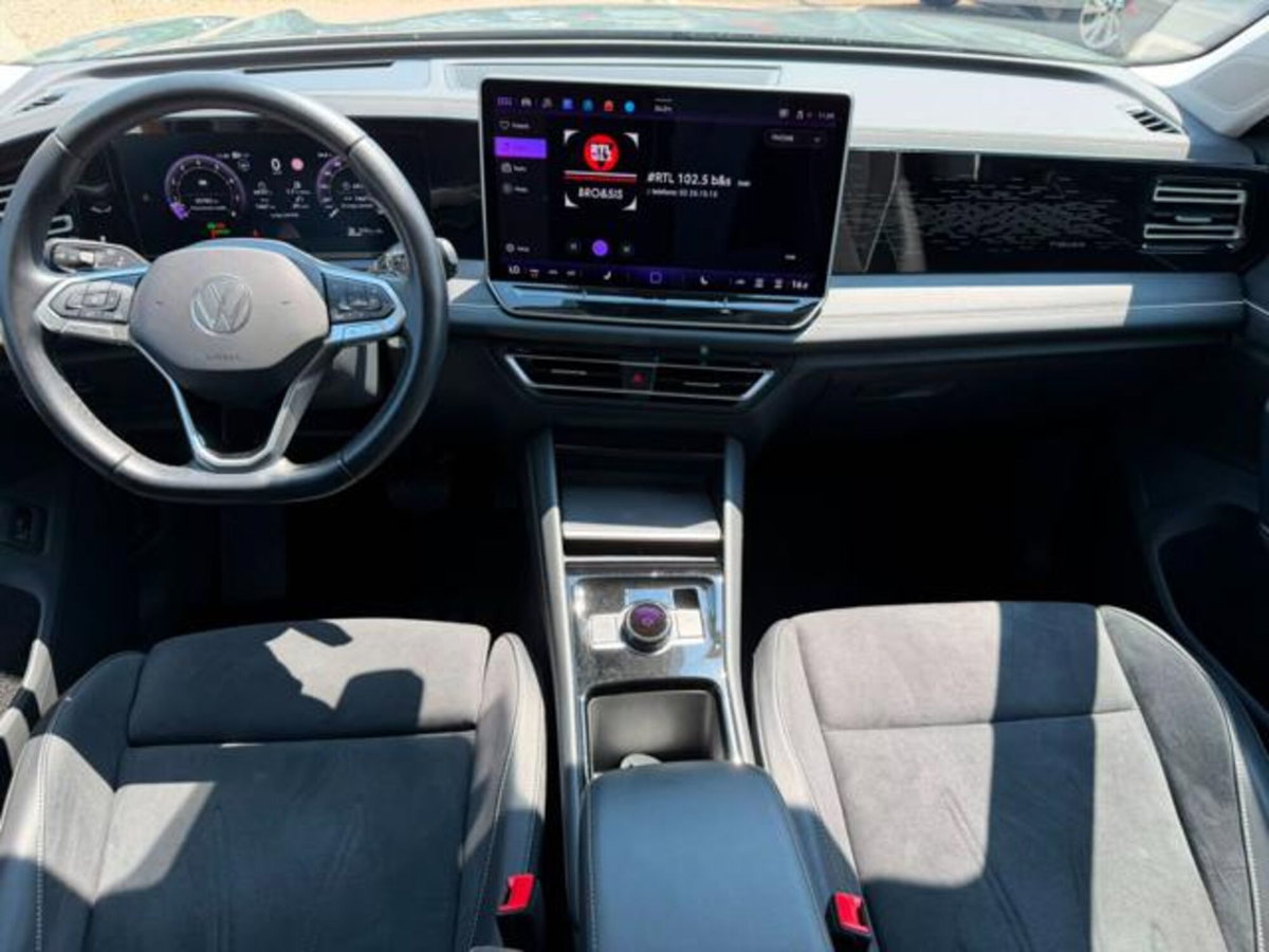 Volkswagen Tiguan 1.5 etsi Elegance 150cv dsg (7)