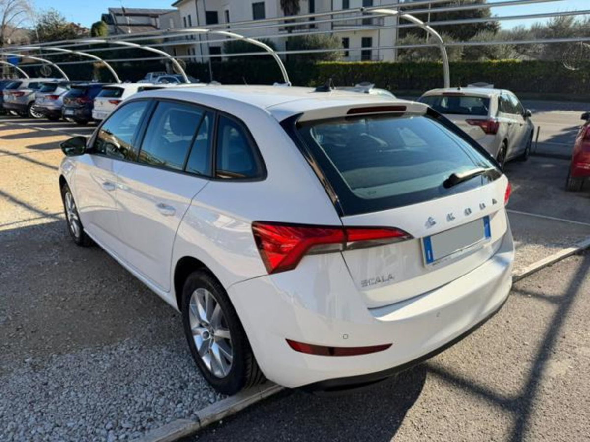 Skoda Scala 1.0 TSI Ambition (4)