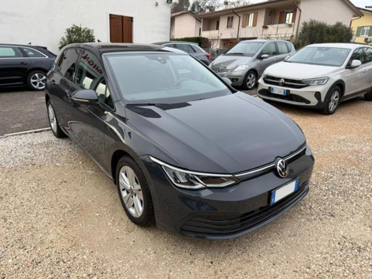 Volkswagen Golf 1.0 TSI EVO Life (2)