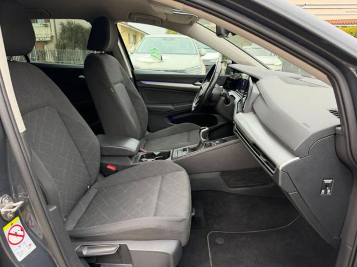 Volkswagen Golf 1.0 TSI EVO Life (6)