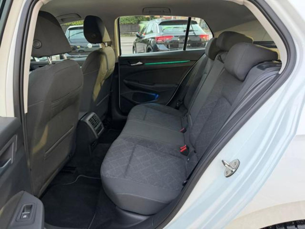 Volkswagen Golf Variant 2.0 TDI SCR DSG Life (10)