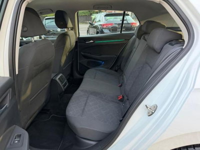 Volkswagen Golf Variant 2.0 TDI SCR DSG Life (10)