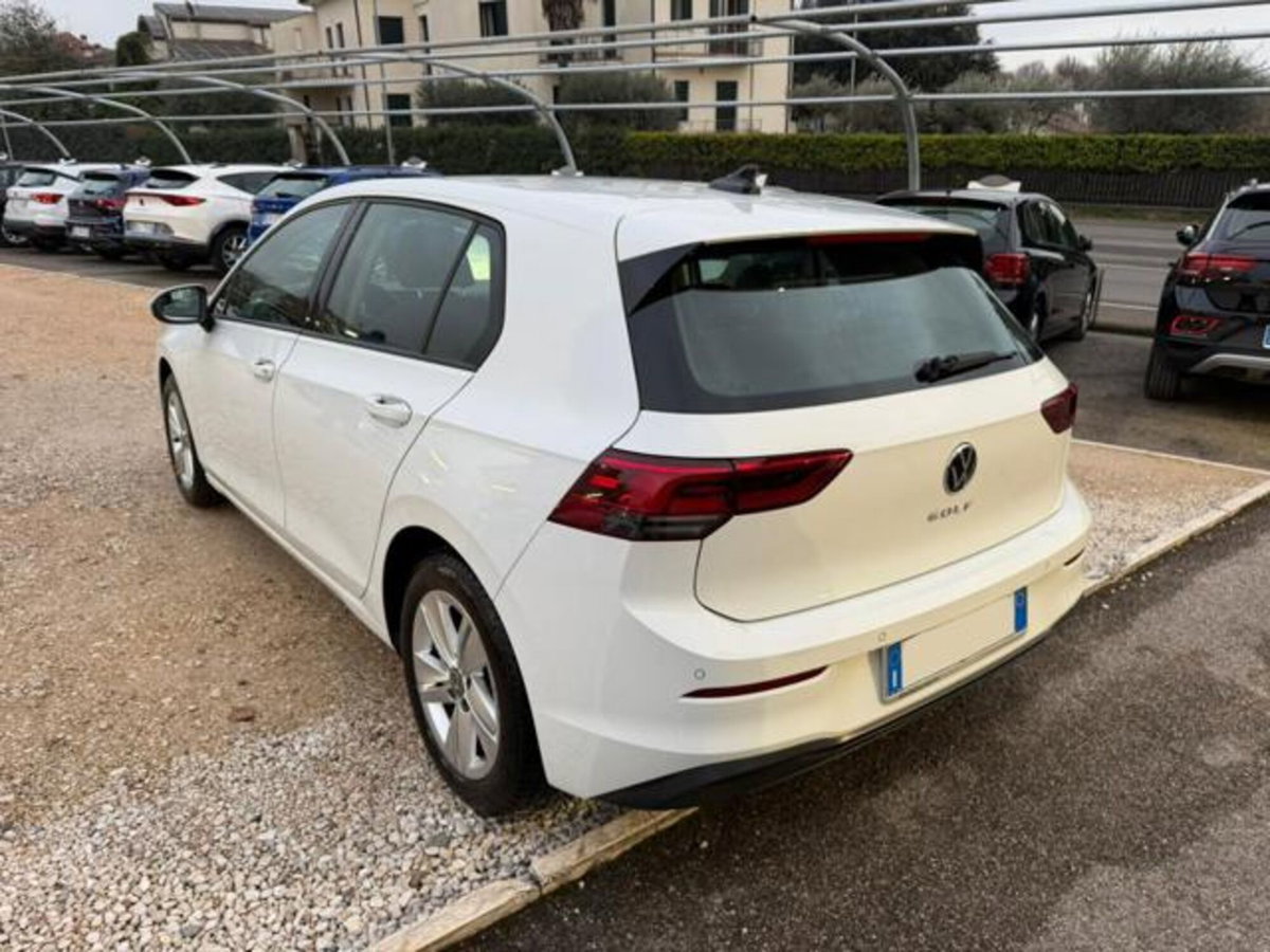 Volkswagen Golf Variant 2.0 TDI SCR DSG Life (4)
