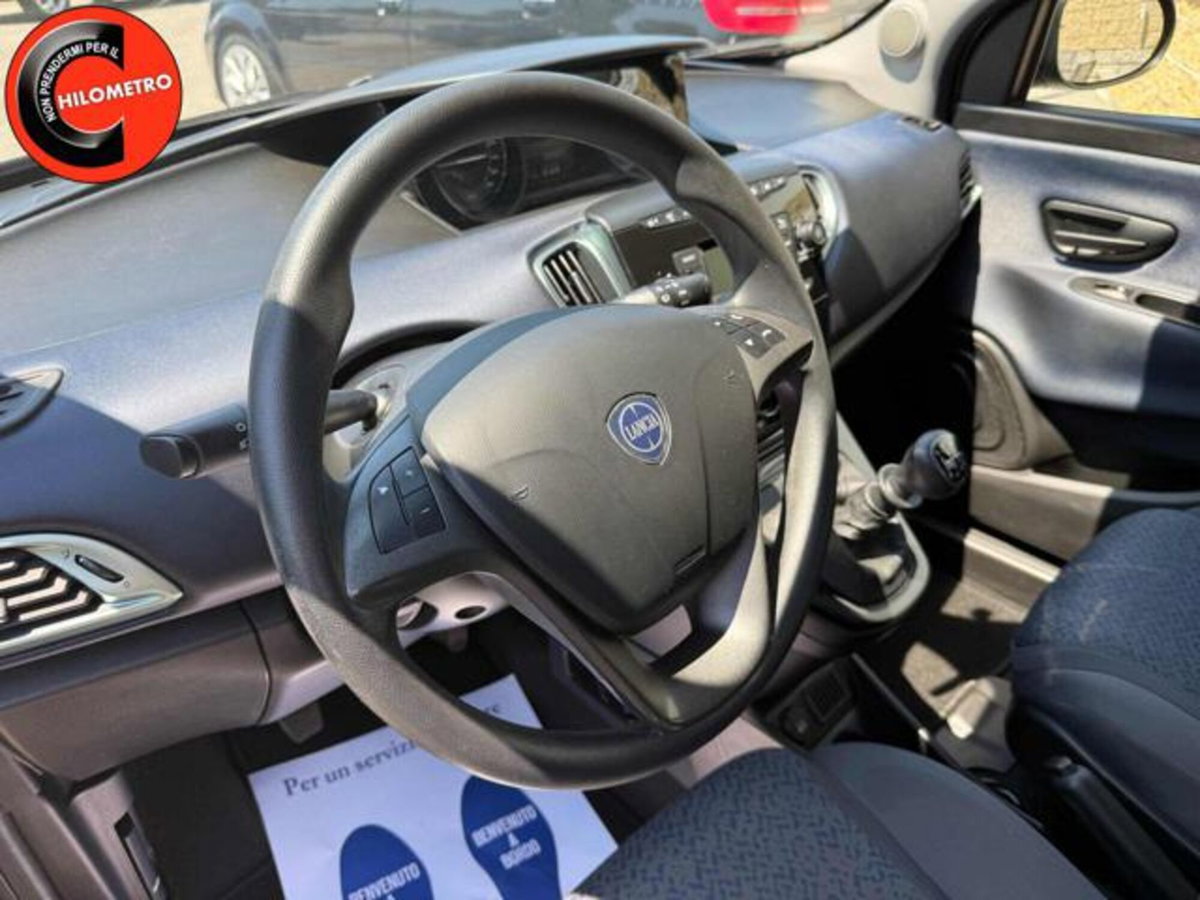 Lancia Ypsilon 1.0 FireFly 5 porte S&S Hybrid Ecochic A. Ferretti (6)