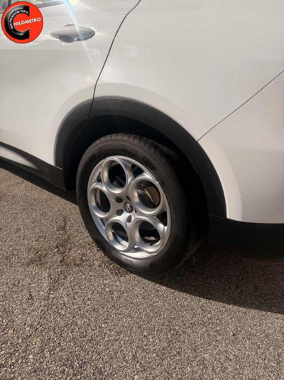Alfa Romeo Tonale 1.5 hybrid Sprint 130cv tct7 (14)