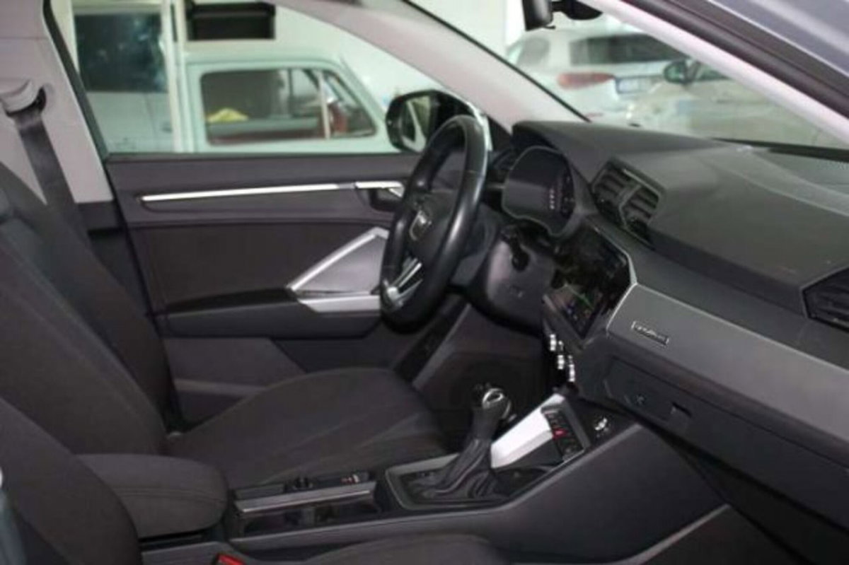 Audi Q3 40 TDI quattro S tronic (10)