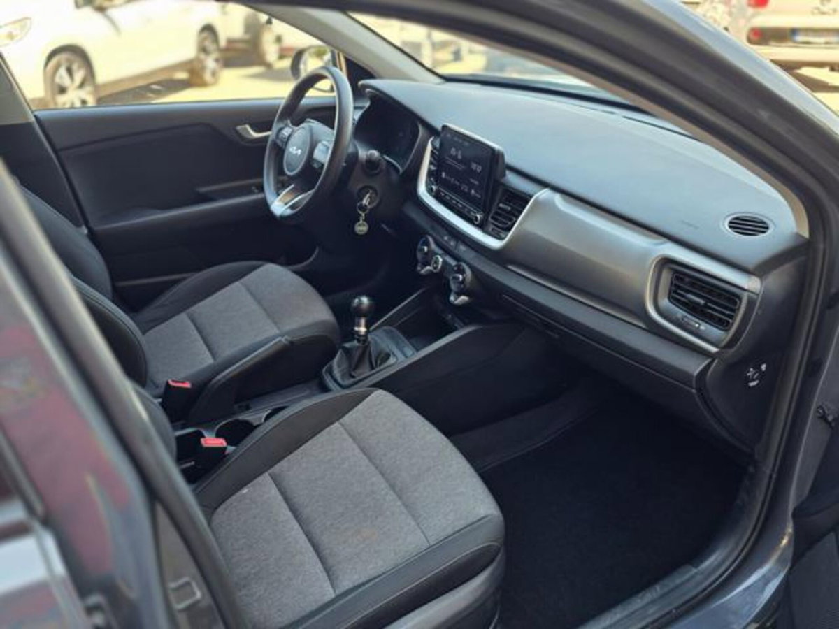Kia Stonic 1.2 ECO GPL Urban (7)