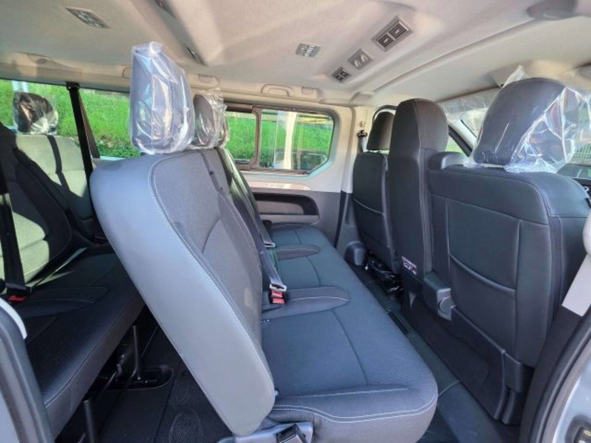 Renault Trafic 2.0 blue dci 150cv L2 Equilibre (11)