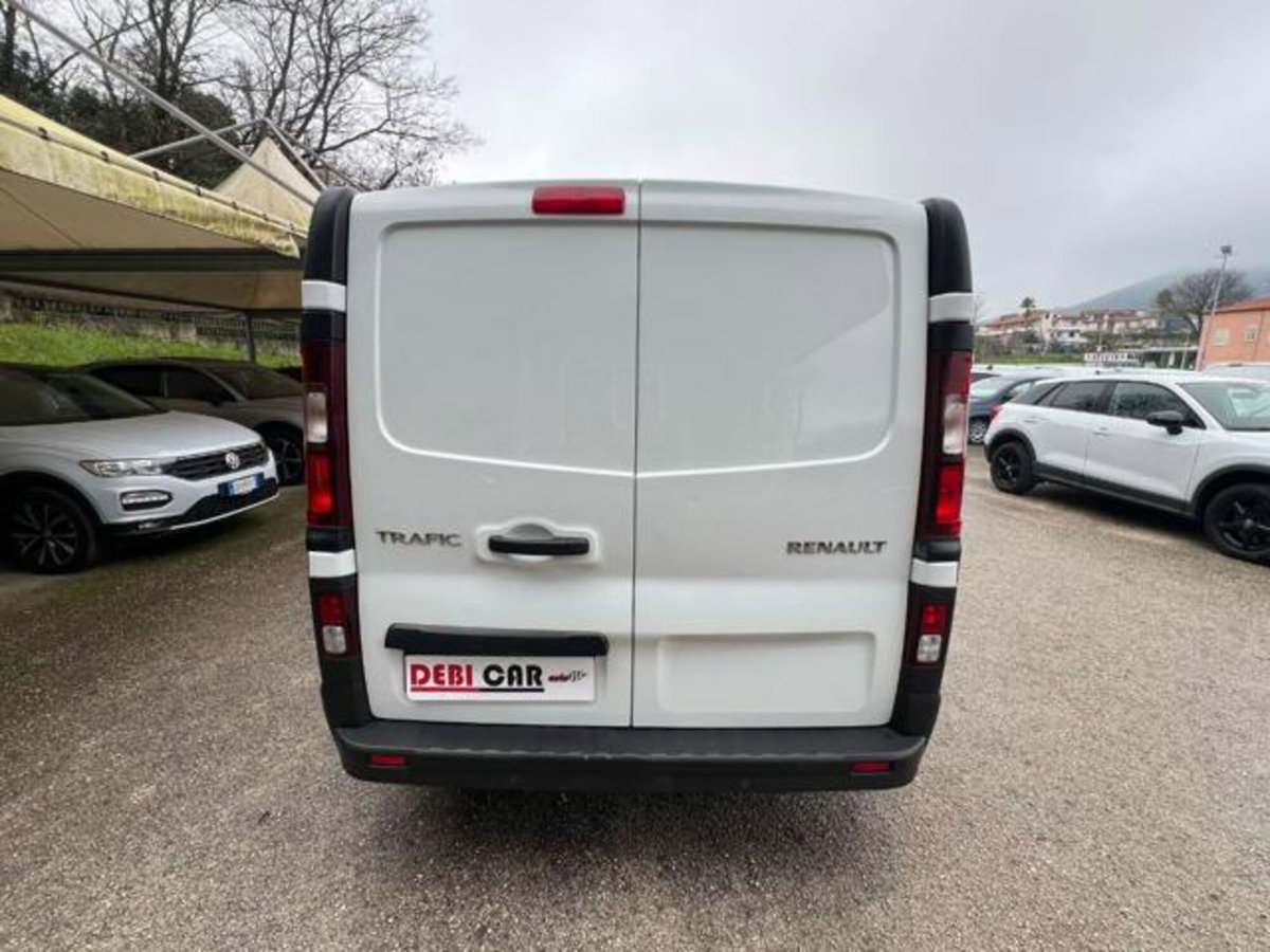 Renault Trafic 2.0 blue dci 150cv L2 Spaceclass (4)
