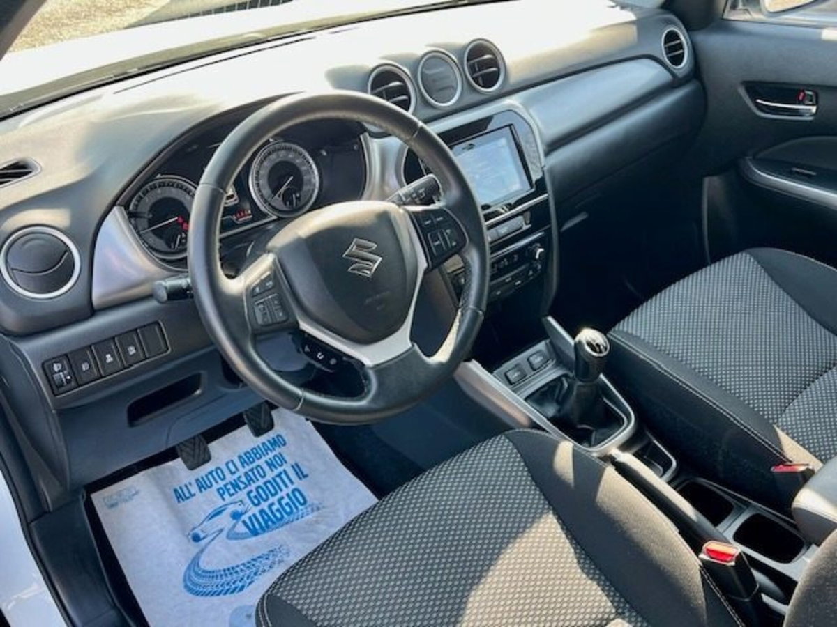 Suzuki Vitara 1.0 Boosterjet Cool (16)
