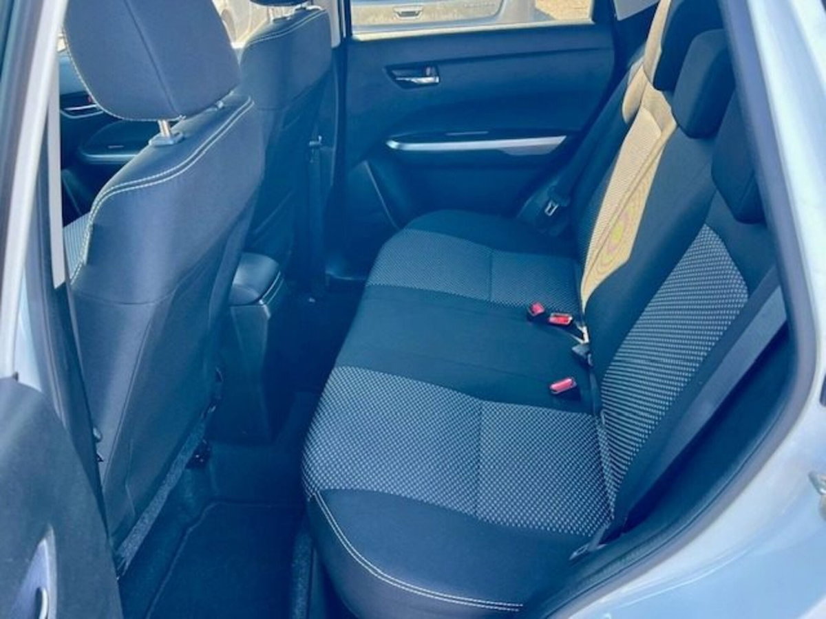 Suzuki Vitara 1.0 Boosterjet Cool (9)