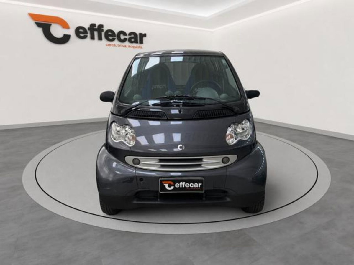 smart Fortwo 1000 45 kW MHD coupé pure (2)