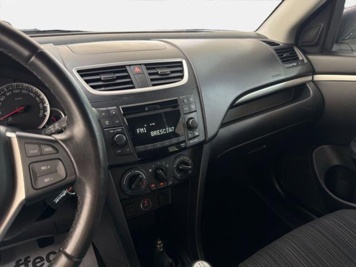 Suzuki Swift 1.2 VVT 5 porte B-Easy (10)