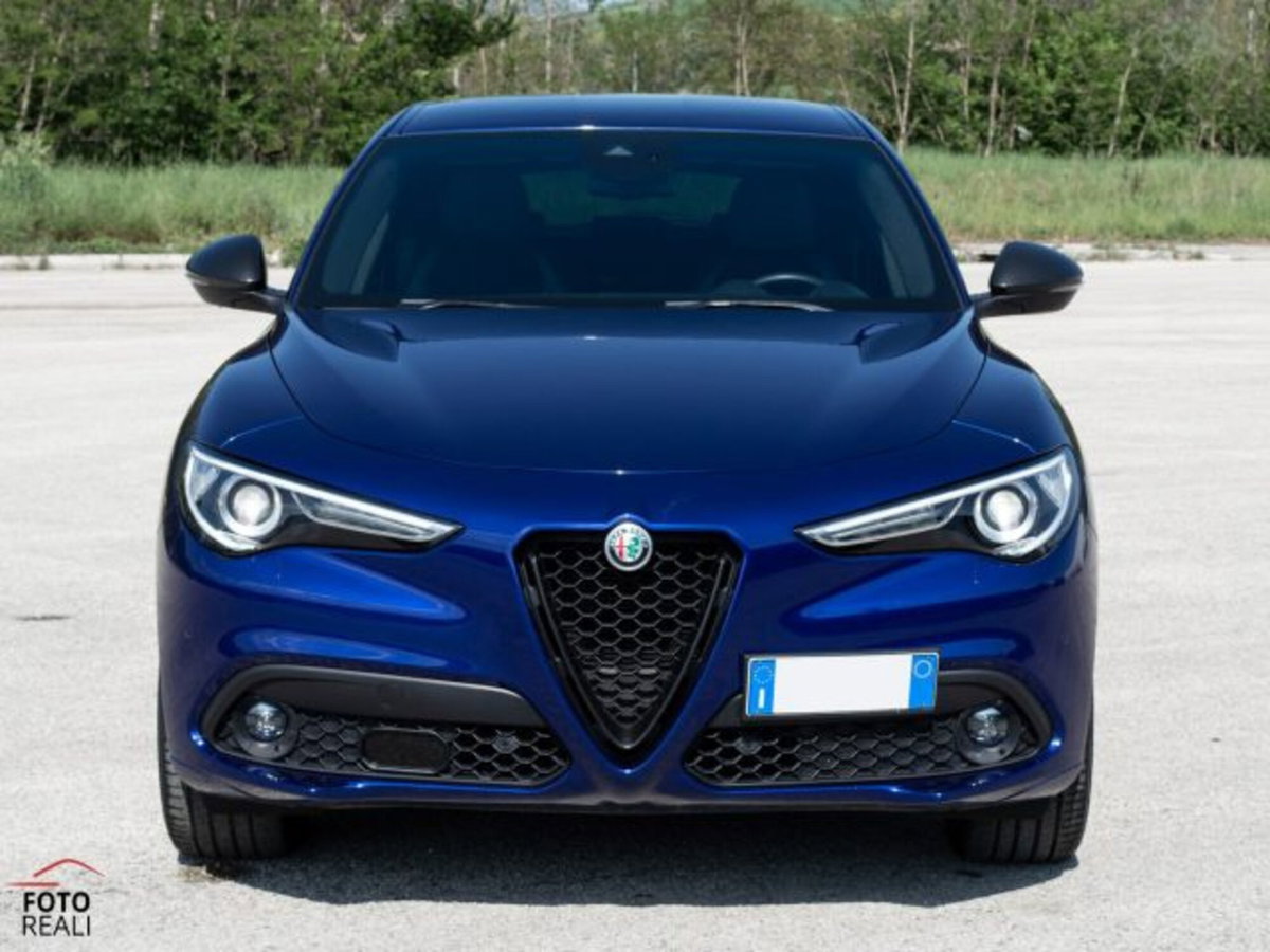 Alfa Romeo Stelvio Stelvio 2.2 Turbodiesel 210 CV AT8 Q4 Veloce (2)