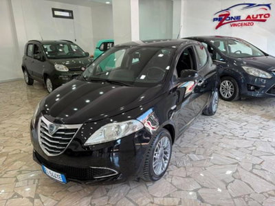 Lancia Ypsilon 1.2 69 CV 5 porte Gold (3)