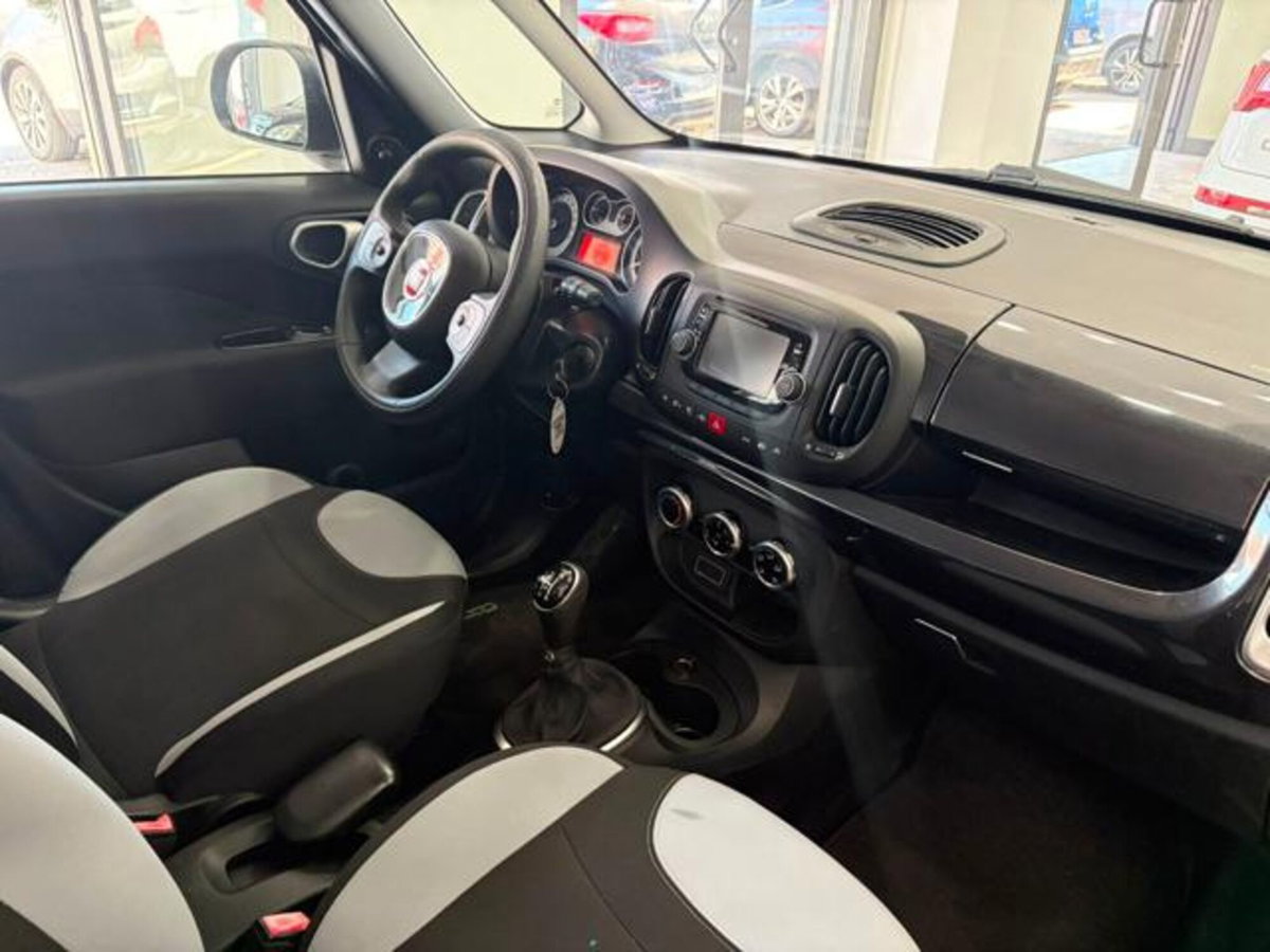 Fiat 500L 1.3 Multijet 95 CV Dualogic Lounge (9)